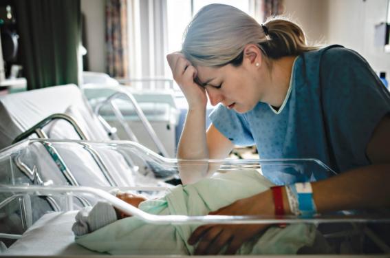 Le trouble du stress post-traumatique lié à l’accouchement - Mise en lumière d’un trouble encore méconnu et d’une nouvelle perspective de soin Le trouble du stress post-traumatique lié à l’accouchement - Mise en lumière d’un trouble encore méconnu et d’une nouvelle perspective de soin