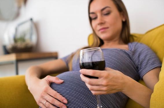 Alcool et grossesse, un verre c’est déjà trop… Alcool et grossesse, un verre c’est déjà trop…