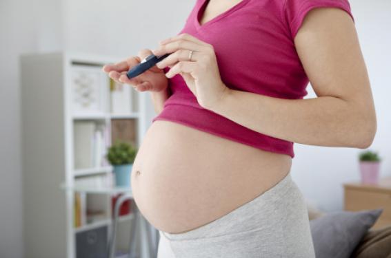 Contrôle glycémique de la femme enceinte et ses complications fœto-maternelles Contrôle glycémique de la femme enceinte et ses complications fœto-maternelles