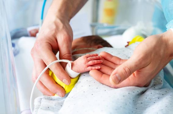 Les soins cutanés dans les unités de soins intensifs néonatales en Europe – Une enquête dans 70 unités en France et en Italie Les soins cutanés dans les unités de soins intensifs néonatales en Europe – Une enquête dans 70 unités en France et en Italie